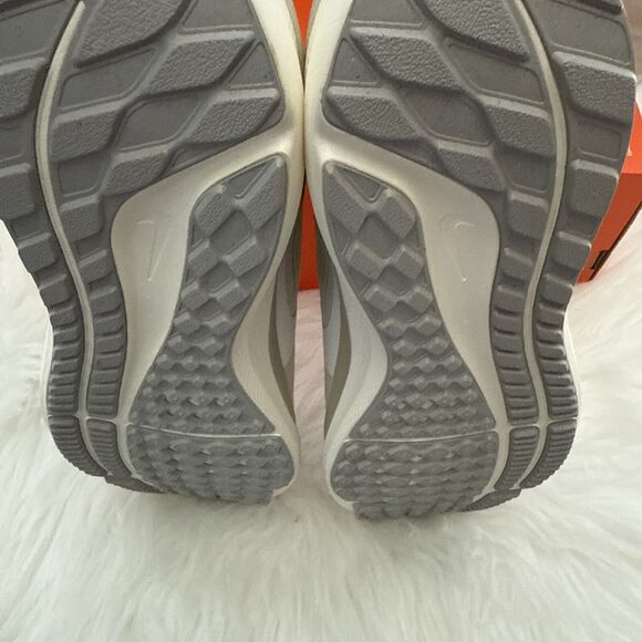 Nike Air Zoom Pegasus 40 PRM Wmns Size 11 Running athletic Shoes FN7629-030 - Picture 11 of 14